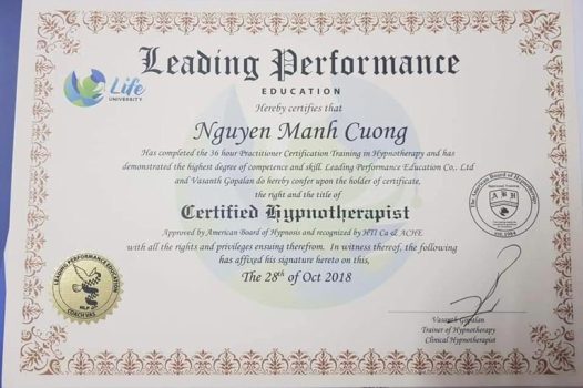 Chứng chỉ HYPNOTHERAPIST – Nhà thực hành thôi miên trị liệu – cấp bởi Hiệp hội thôi miên Hoa Kỳ.