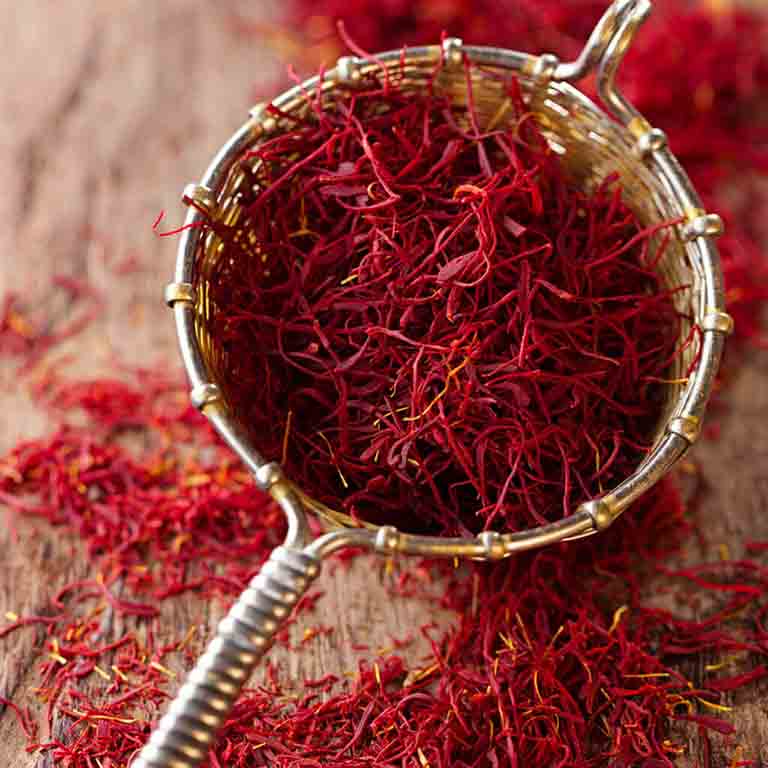 dùng nhụy hoa nghệ tây (Saffron) chữa mất ngủ