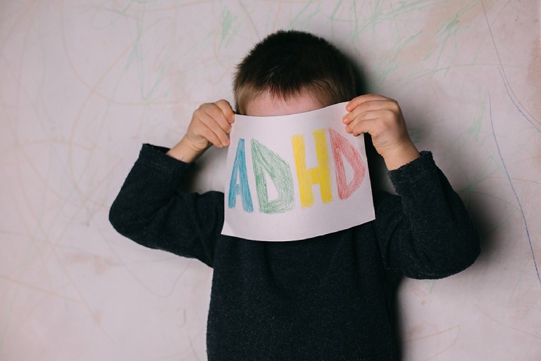 Rối loạn tăng động giảm chú ý (ADHD): Nguyên nhân, triệu chứng và điều trị